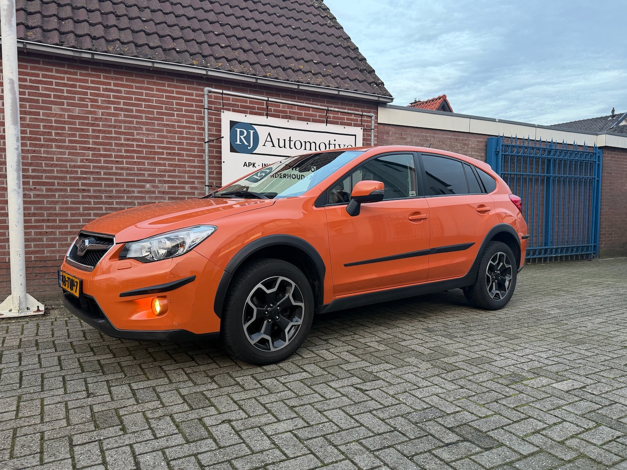 Subaru XV - 2.0i Luxury Plus AWD NIEUWE APK/NAP/TREKHAAK - AutoWereld.nl