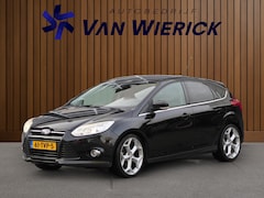 Ford Focus - 1.0 EcoBoost Titanium | Xenon | Leer | Stoelverwarming | Trekhaak