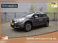 Peugeot 2008 - 1.2 Automaat PureTech NW DBriem 12 mnd GARANTIE 1e Eig DealerOH Pano Carplay Navi CruiseC