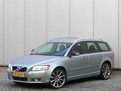 Volvo V50 - 2.5 T5 AUT Momentum Xenon / Cruise Control / High performance so