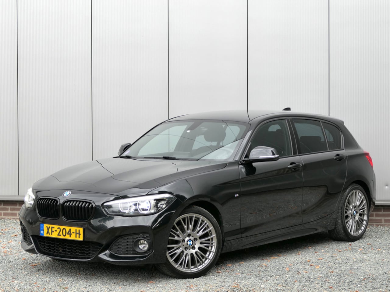 BMW 1-serie - 120i AUT Executive M-sport Navi / Afneembare trekhaak / Leer / L - AutoWereld.nl