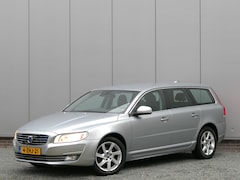 Volvo V70 - T4 Nordic+ Nieuwe distributieriem / Leer / Standkachel / Navi /