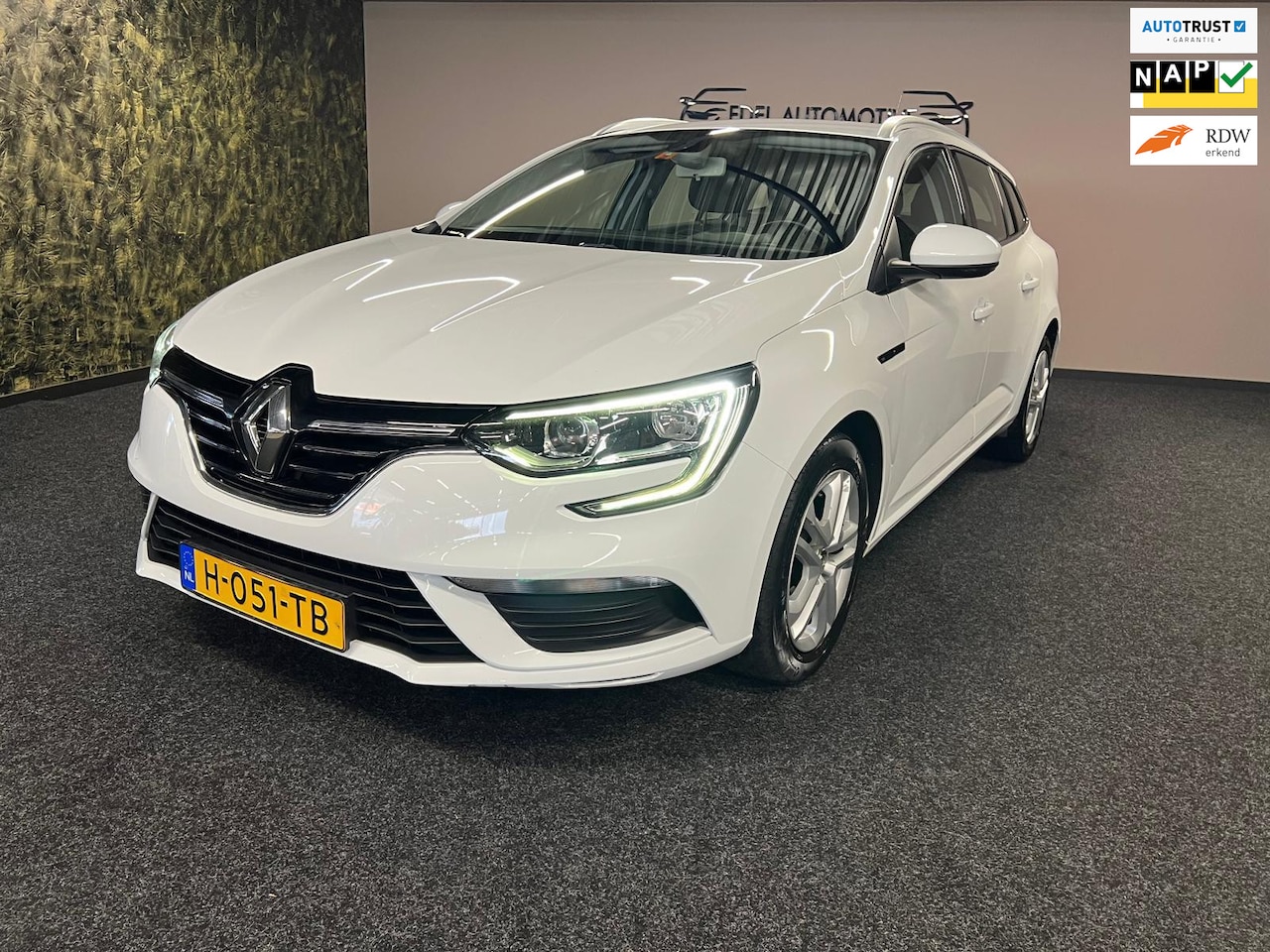 Renault Mégane Estate - 1.3 TCe Zen-Navi-Carplay-Trekhaak-Nap-Led-Cruise - AutoWereld.nl