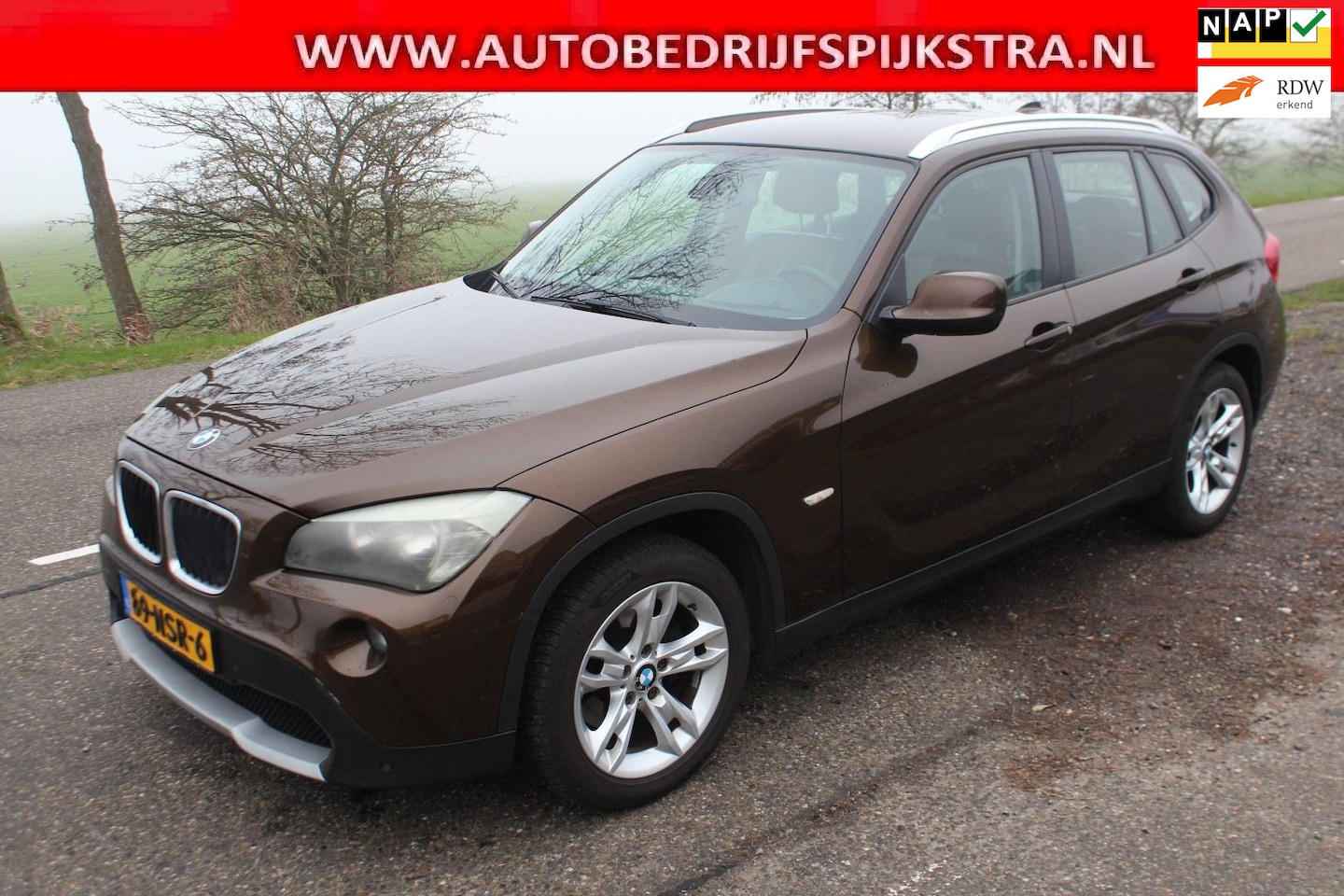 BMW X1 - SDrive18i Executive // LEER / NAVI / TREKHAAK // - AutoWereld.nl