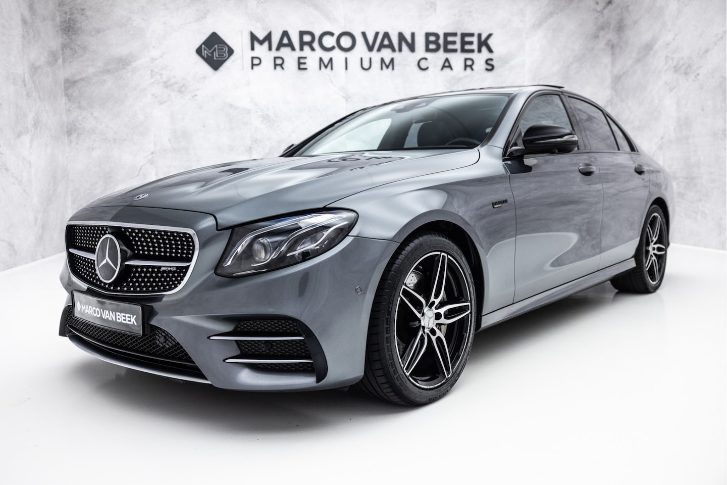 Mercedes-Benz E-klasse - AMG 53 4MATIC Premium | Pano | Luchtvering | Distronic+ - AutoWereld.nl