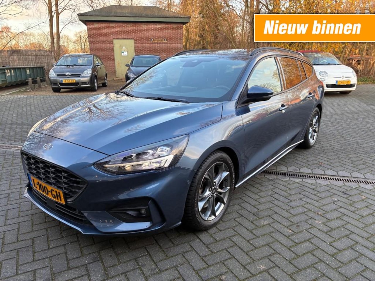 Ford Focus - 1.0 EcoB. ST LINE! TREKHAAK/CAMERA/CARPLAY/STUURVERW. - AutoWereld.nl