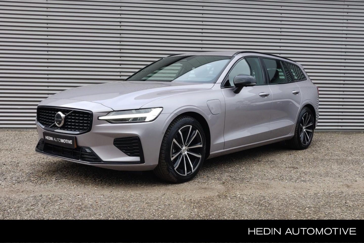 Volvo V60 - T6 Plug-in hybrid AWD Plus Bright | Trekhaak | Harman Kardon | 360 camera | Stoel + stuurv - AutoWereld.nl