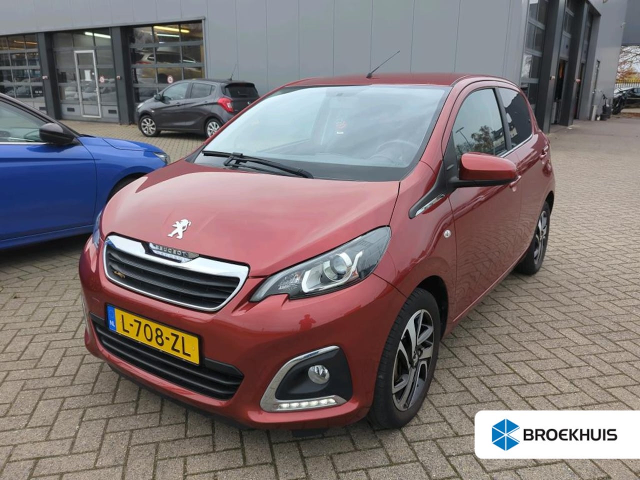 Peugeot 108 - 1.0 e-VTi Allure | Navi by app | Camera | Climate control | LED | Mistlampen | 21.500km | - AutoWereld.nl