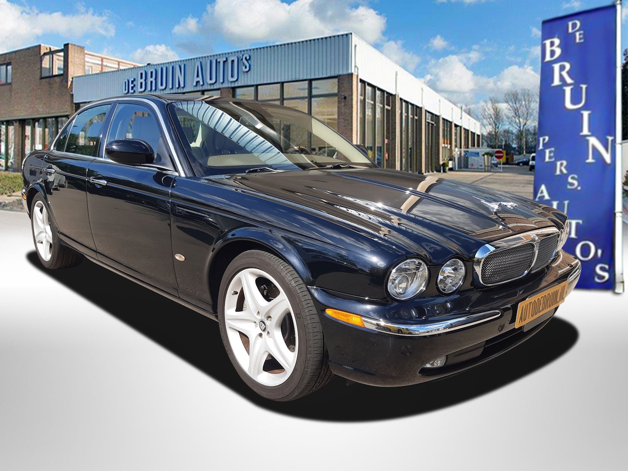 Jaguar XJ - XJ8 4.2 V8 Supercharger 291Kw/395Pk - AutoWereld.nl