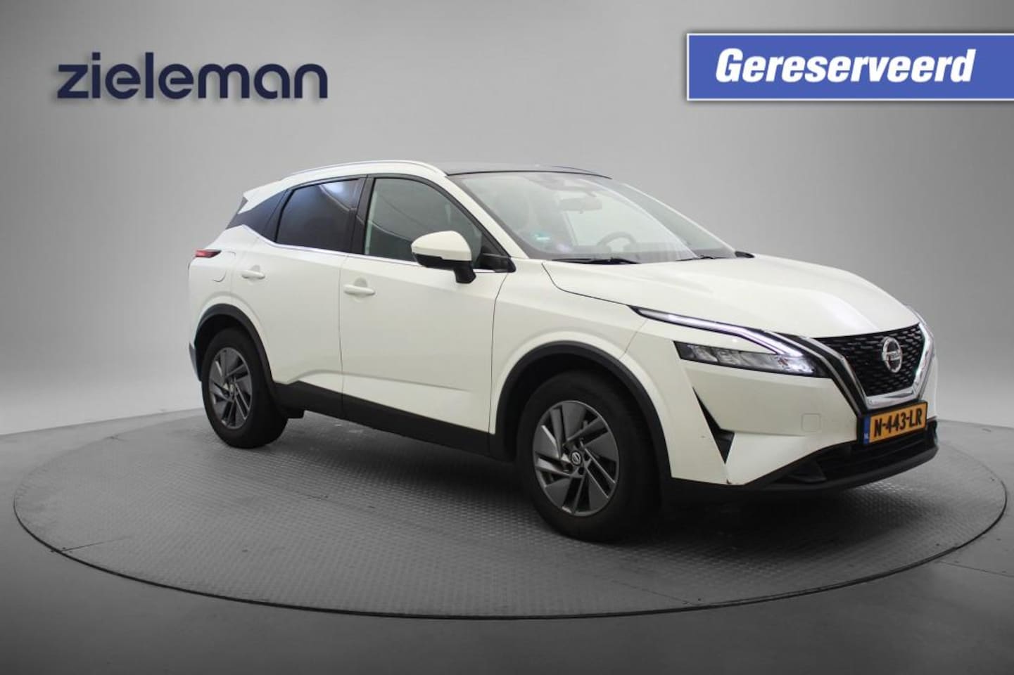Nissan Qashqai - 1.3 MHEV Accenta - Panorama, Carplay, Navi, Camera - Nieuw Model 2022 GERESERVEERD - AutoWereld.nl