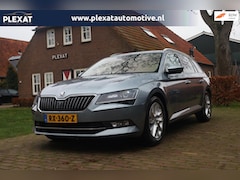 Skoda Superb Combi - 1.4 TSI ACT Ambition Business | Panorama | Xenon | Memory | Apple Car Play | Trekhaak | NA