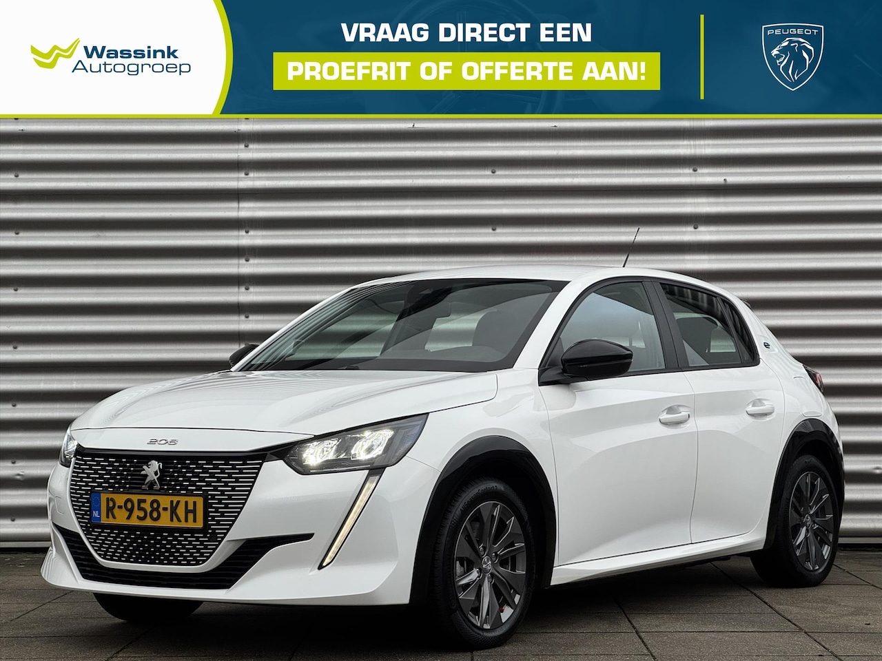 Peugeot e-208 - EV 50kWh 136pk Active Pack I SOH 95% I Navigatie | Climate Control | Lichtmetalen velgen - AutoWereld.nl