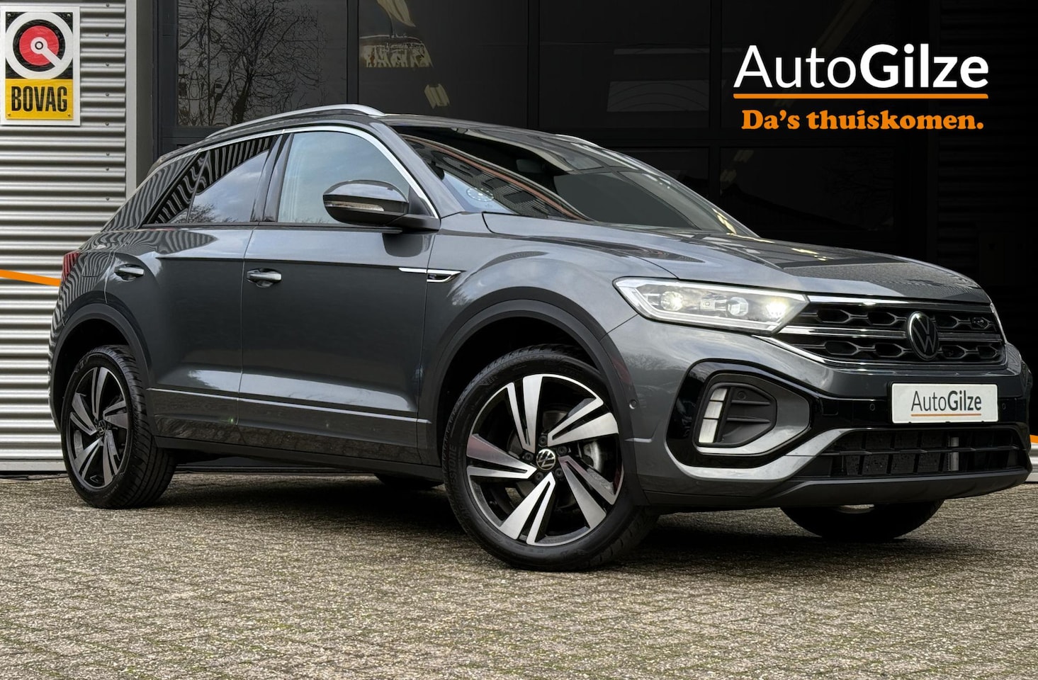 Volkswagen T-Roc - 1.5 TSI R-Line Edition l Virtual Cockpit l Electrische Klep l LED l Sfeer l Cruise Adaptie - AutoWereld.nl