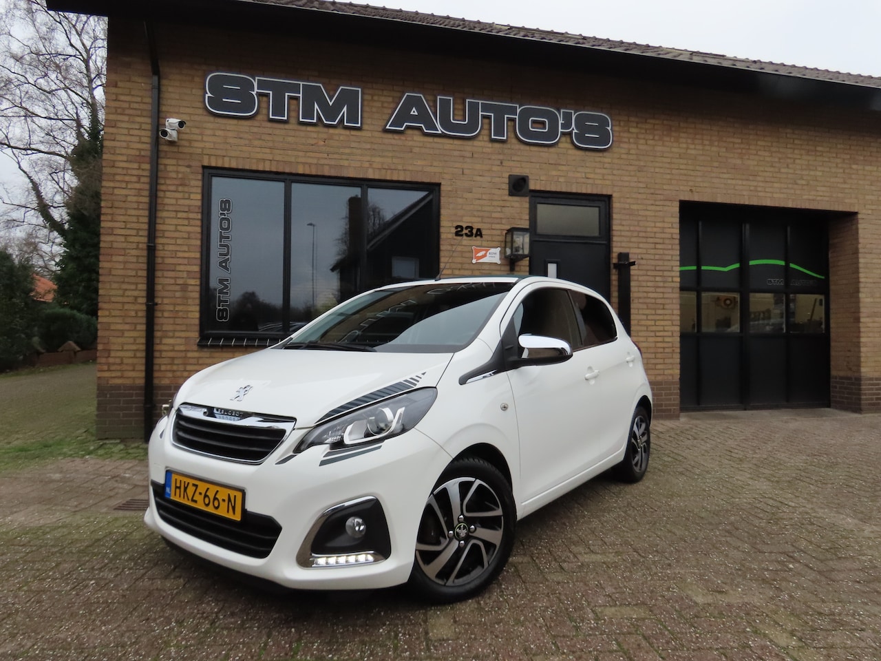 Peugeot 108 - 1.0 e-VTi Collection TOP! Cabrio Cruisecontrol Stoelverwarming Ecc Xenon/Led Apple Carplay - AutoWereld.nl