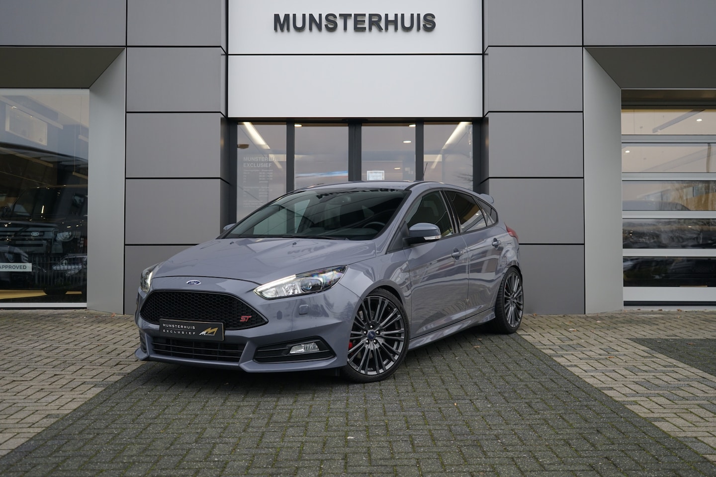 Ford Focus - 2.0 ST | Voorstoelen verwarmd | Keyless entry | Cruise control | - AutoWereld.nl