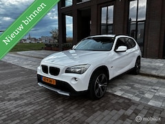 BMW X1 - sDrive18d Executive Clima Cruise Carplay Trekhaak
