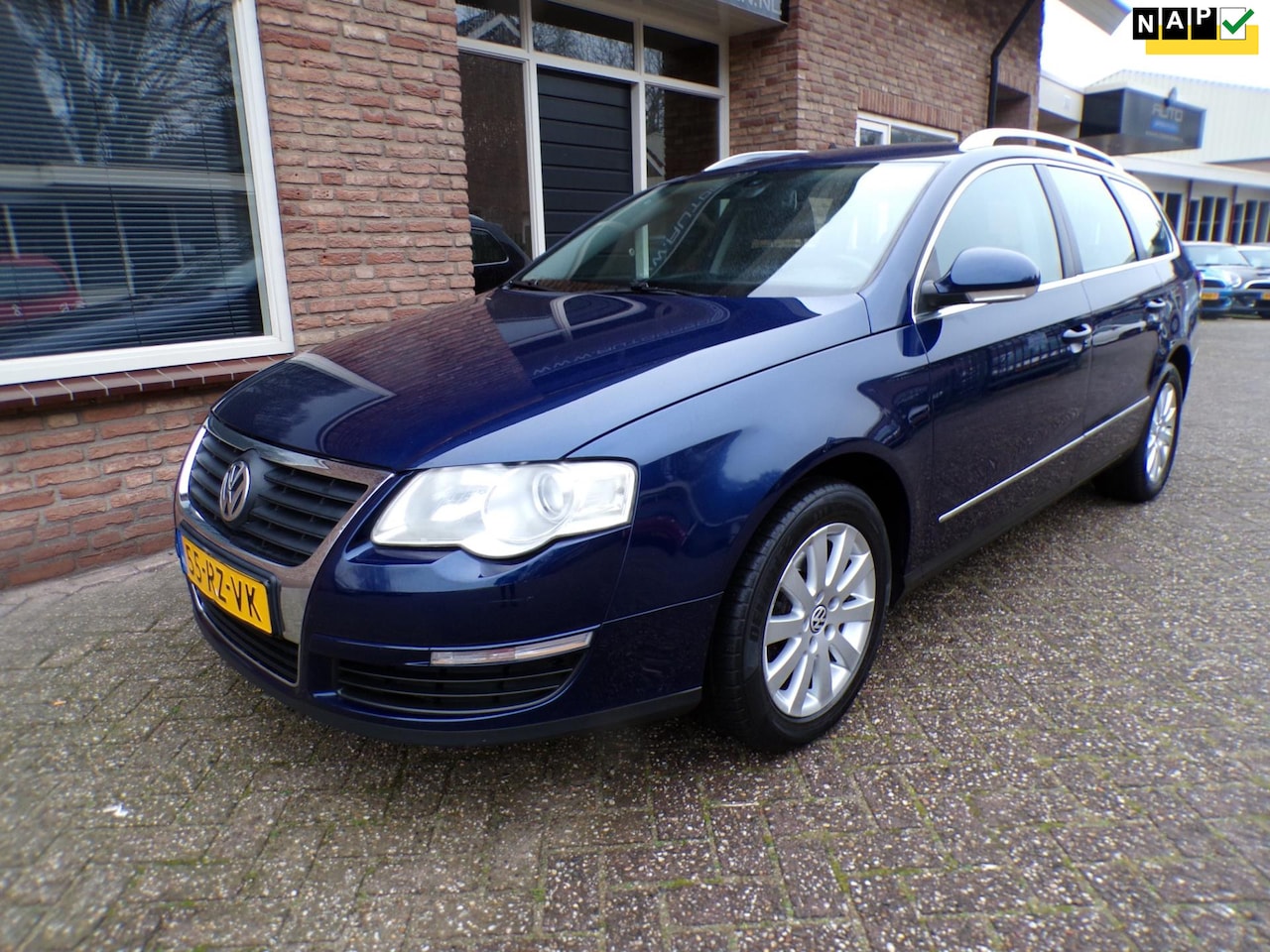 Volkswagen Passat Variant - 2.0 FSI Comfortline 2.0 FSI Comfortline - AutoWereld.nl