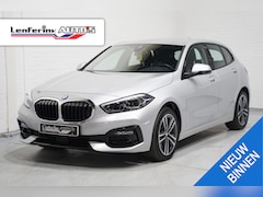 BMW 1-serie - 118i Business Edition NAP Sportstoelen Leder/stof Led koplampen Apple Carplay PDC v+A