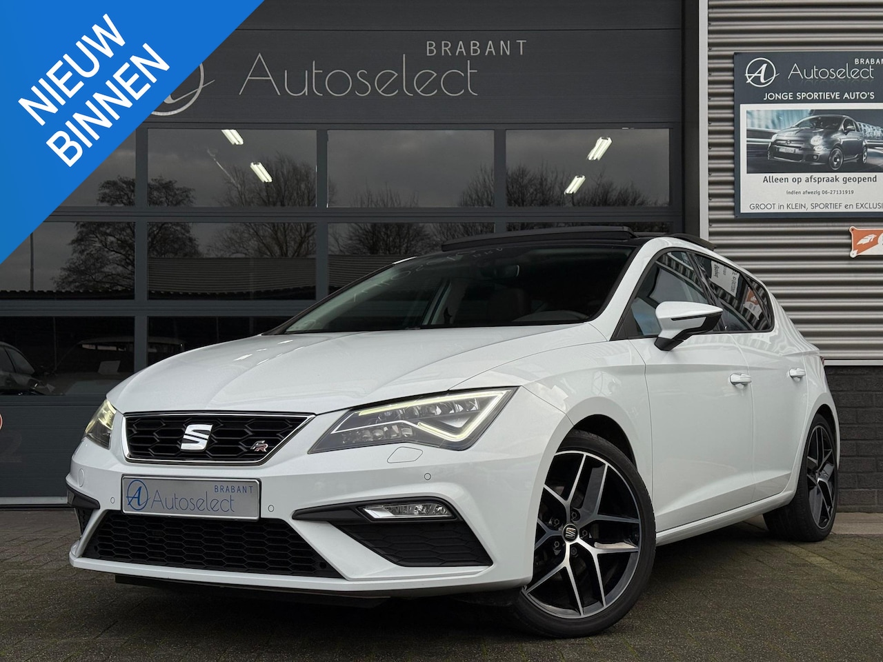 SEAT Leon - 1.5 TSI FR DSG Pano DigiDash LED - AutoWereld.nl