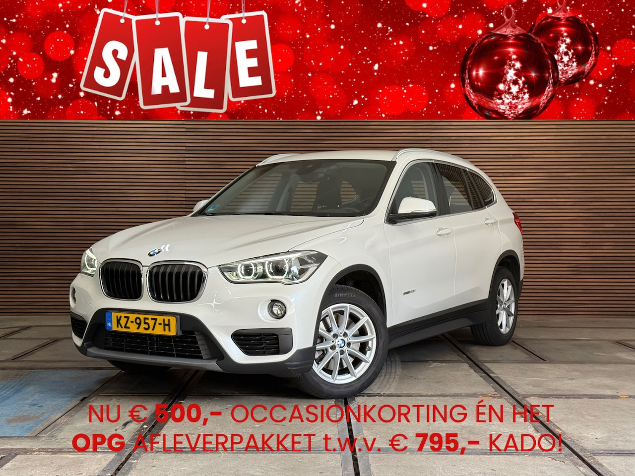 BMW X1 - SDrive20i Centennial High Executive | Leer | Navigatie | HUD - AutoWereld.nl