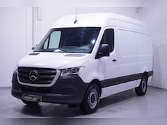 Mercedes-Benz Sprinter - 317 CDI 170 pk Aut. L2H2 Navi, Camera Laadruimte Pakket, Cruise Control, PDC V+A, 3-Zits