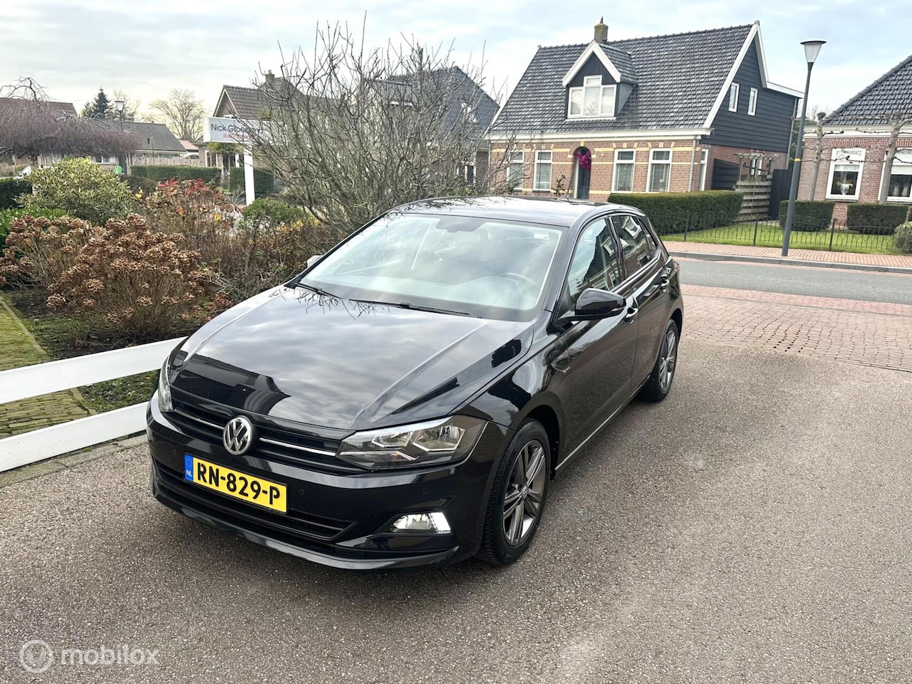 Volkswagen Polo - 1.0 TSI 95PK DSG AUTOMAAT COMFORTLINE CARPLAY NAVIGATIE PARKEERSENSOREN ADAPTIVE CRUISE CO - AutoWereld.nl