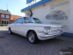 Chevrolet Corvair - Sedan