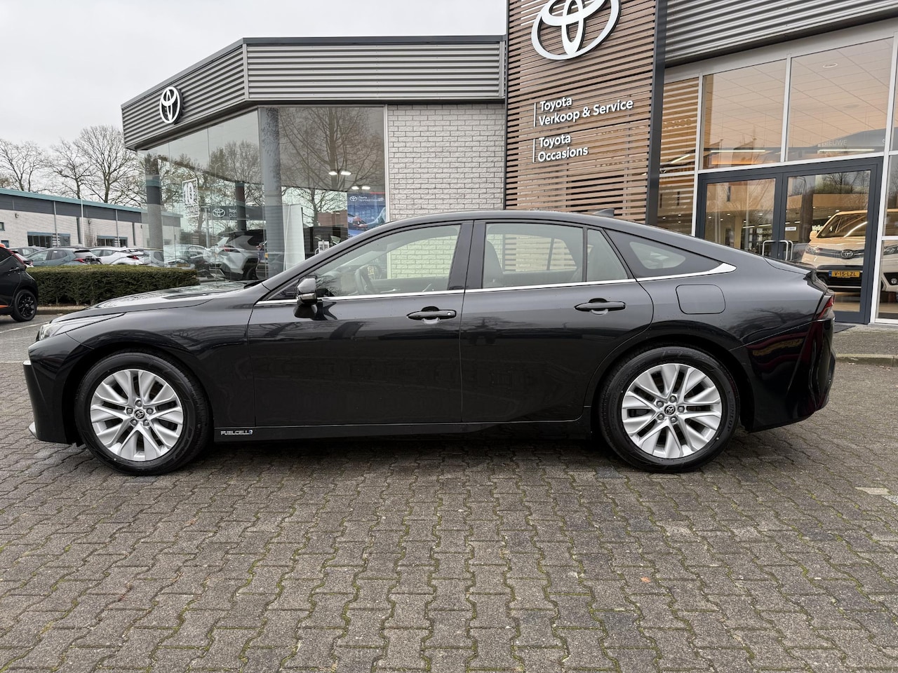 Toyota Mirai - DYNAMIC KEYLESS JBL-AUDIO STOELVERWARMING APPLE/ANDROID CLIMA CAMERA AD-CRUISE REGENSENSOR - AutoWereld.nl