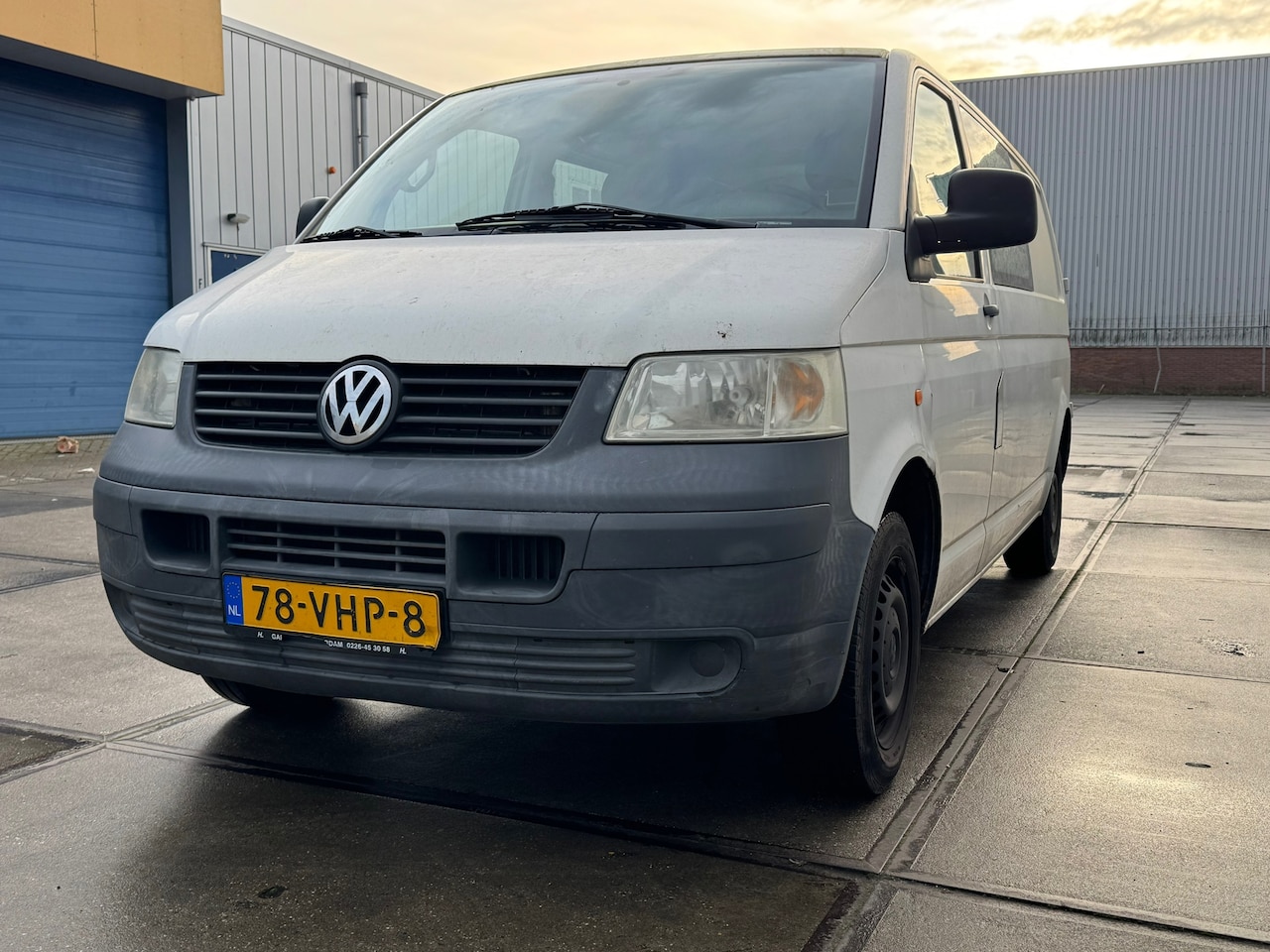 Volkswagen Transporter - 1.9 TDI 340 Trendline DC 1.9 TDI 340 Trendline DC - AutoWereld.nl