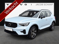 Volvo XC40 - 2.0 B4 Plus Dark / Verwarmbare voorruit / Audio Harman Kardon / Trekhaak /