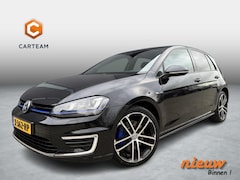 Volkswagen Golf - 1.4 TSI GTE | Pano | Keyless | LED | Carplay