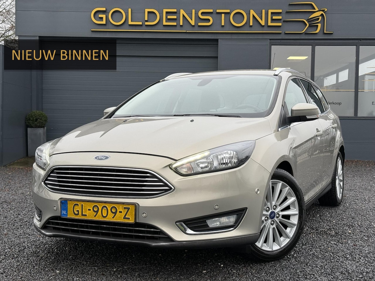 Ford Focus Wagon - 1.0 First Edition 1e Eigenaar,Trekhaak,Navi,125pk,Clima,Cruise,N.A.P,6 Bak,Pdc V+A,Lm velg - AutoWereld.nl