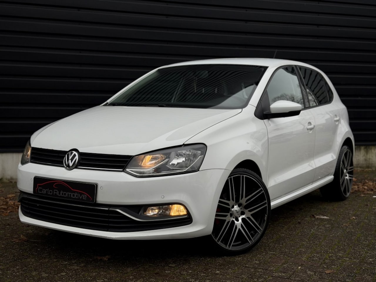 Volkswagen Polo - 1.4 TDI HIGHLINE NAVI|CRUISE|CARPLAY|PARKSENSOR - AutoWereld.nl