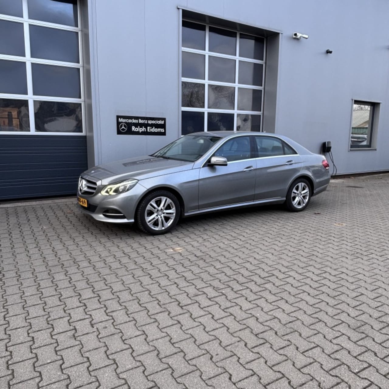 Mercedes-Benz E-klasse - 250 Pres. Avantgarde - AutoWereld.nl