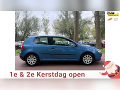 Volkswagen Golf - 1.6 FSI Trendline AIRCOAPK2026CAMERA