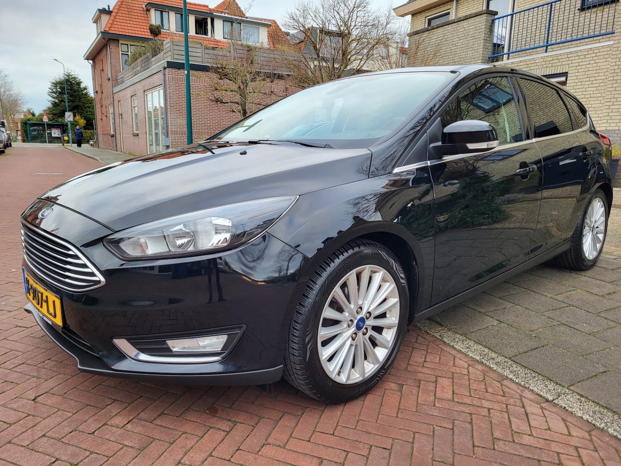 Ford Focus - 1.0 Titanium 1.0 Titanium - AutoWereld.nl