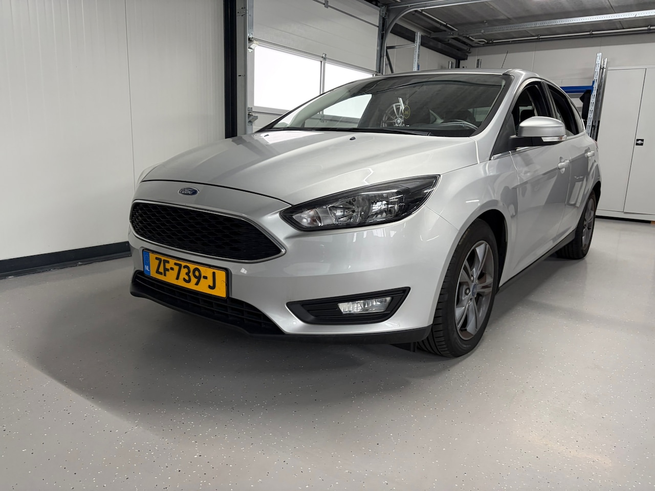 Ford Focus - 1.0 Titanium 5drs Nieuwe motor! - AutoWereld.nl