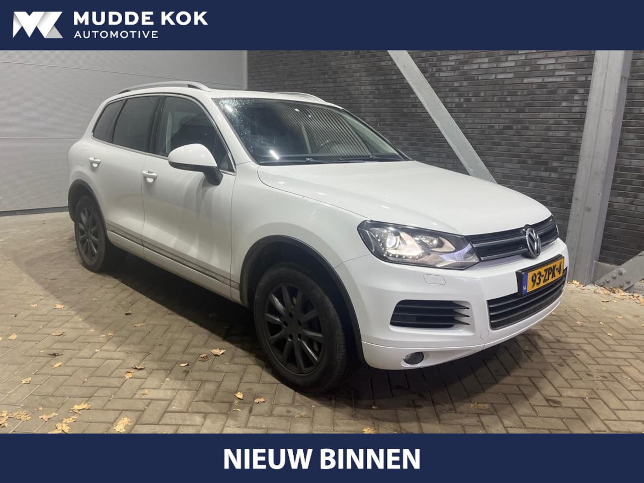Volkswagen Touareg - 3.0 TDI Highline | Panoramadak | Vol-Leder | Trekhaak | Stoelverwarming | Getint Glas - AutoWereld.nl