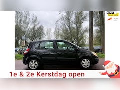 Renault Scénic - 2.0-16V Dynamique Comfort AUTOMAATCLIMAAPKKOOPJE