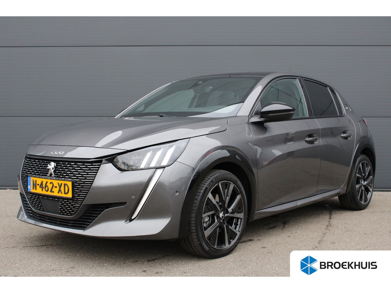 Peugeot 208 - 1.2 PureTech GT Pack | Navigatie | Camera | Panoramadak | Stoelverwarming | Alcantara | Fu - AutoWereld.nl