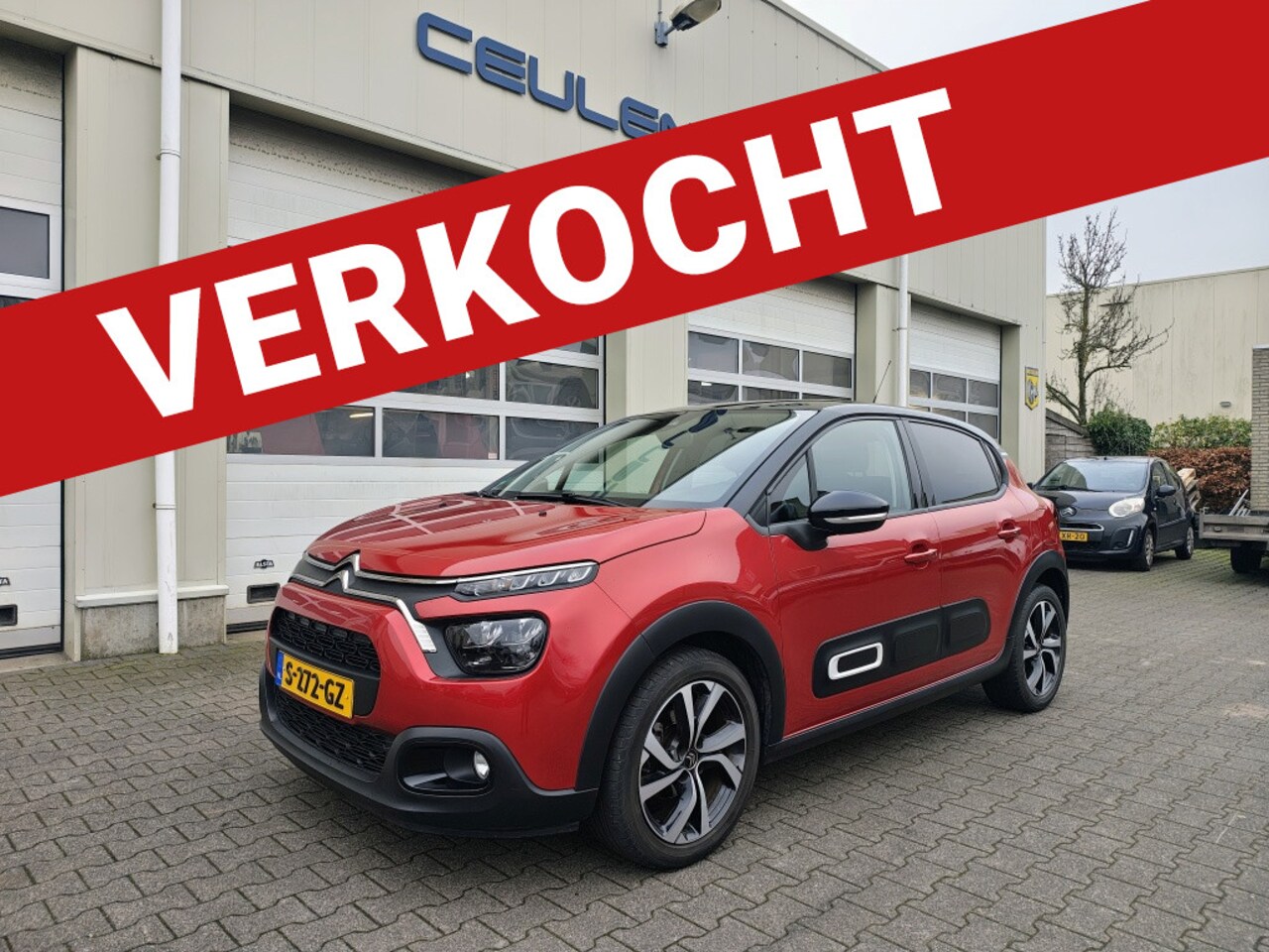 Citroën C3 - 1.2 PT Shine | 17” Velgen | Two-Tone Dak | Camera | Navigatie | - AutoWereld.nl