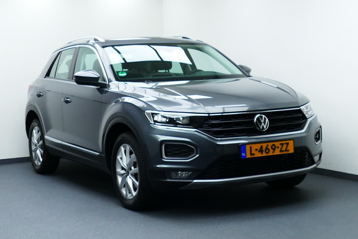 Volkswagen T-Roc - 1.5 150Pk TSI Sport. Virt Cockpit, Camera, Elek Klep, Stoel&StuurVerw, Haak 1500kg - AutoWereld.nl