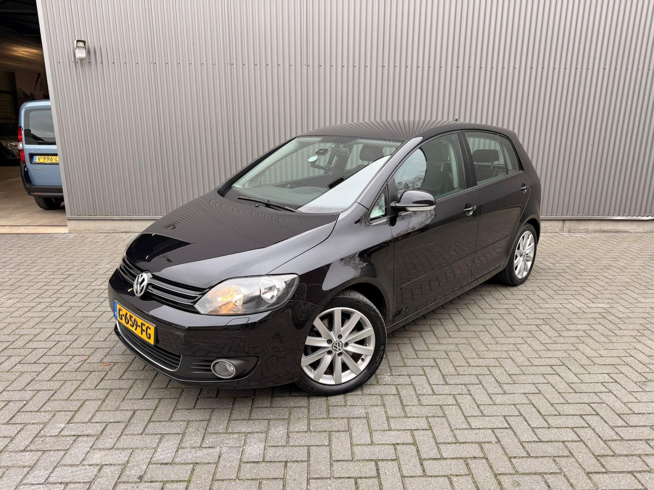 Volkswagen Golf Plus - 1.4 TSI Comfortline Automaat|Trekhaak|Leder|Stoelverwarming - AutoWereld.nl