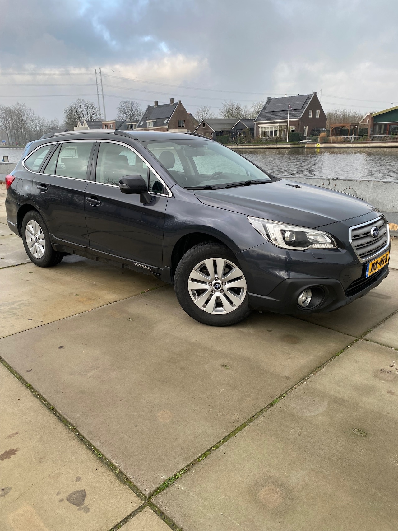 Subaru Outback - 2.5i Premium Ruime alleskunner 2000 KG Trekgewicht - AutoWereld.nl