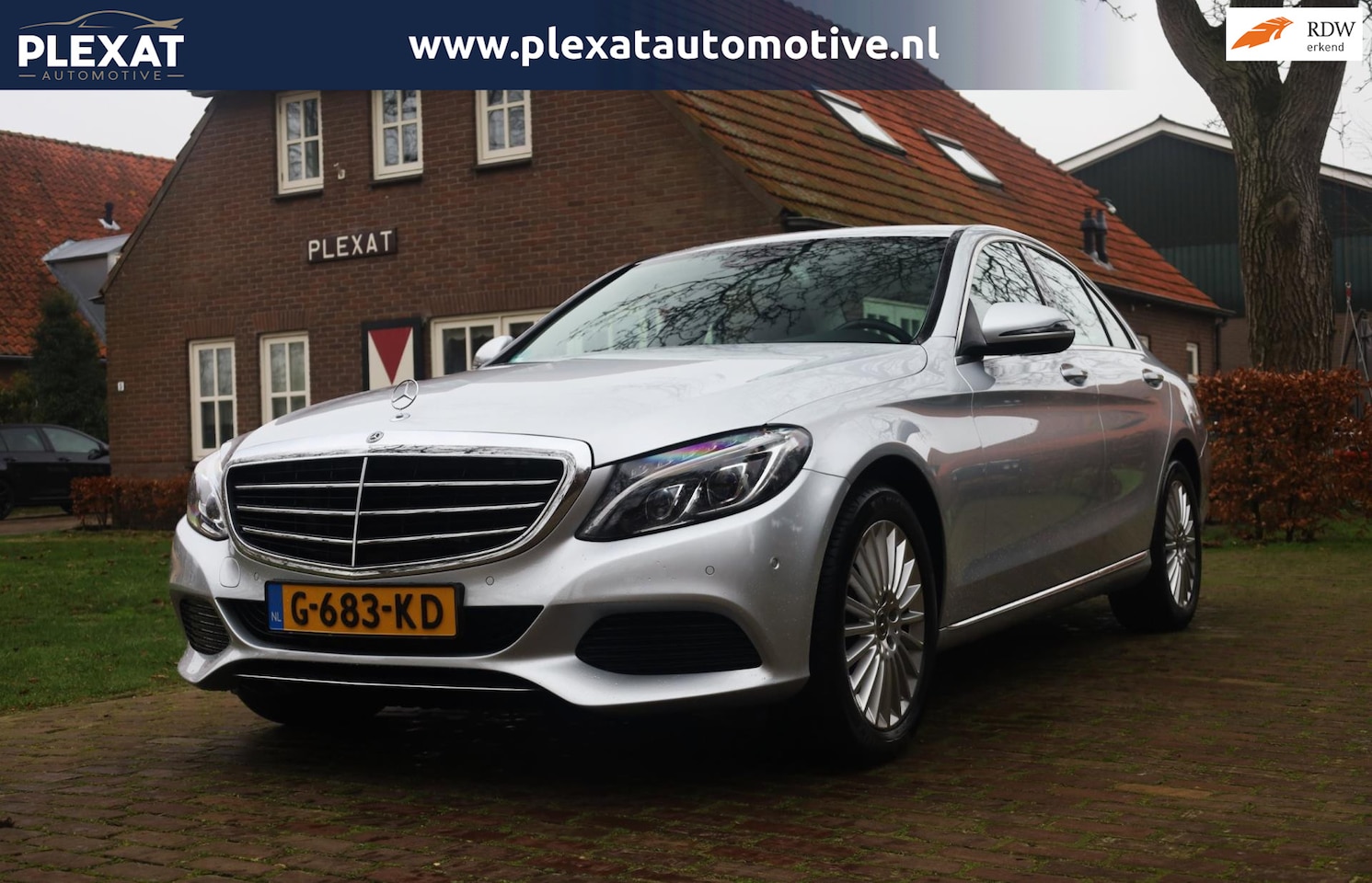 Mercedes-Benz C-klasse - 180 Premium Plus Aut. | Stoelverwarmd | Dodehoek | Lederen Dashboard | 55.000KM | Sportsto - AutoWereld.nl