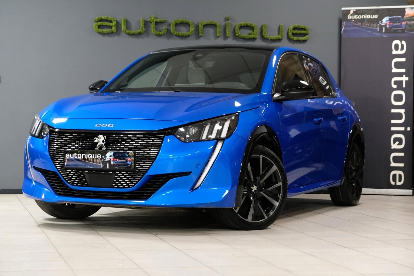 Peugeot 208 - 1.2 PureTech GT Pack |PANORAMADAK| *Sport Alcantara/Leder* Navi/Camera 25dkm!! - AutoWereld.nl