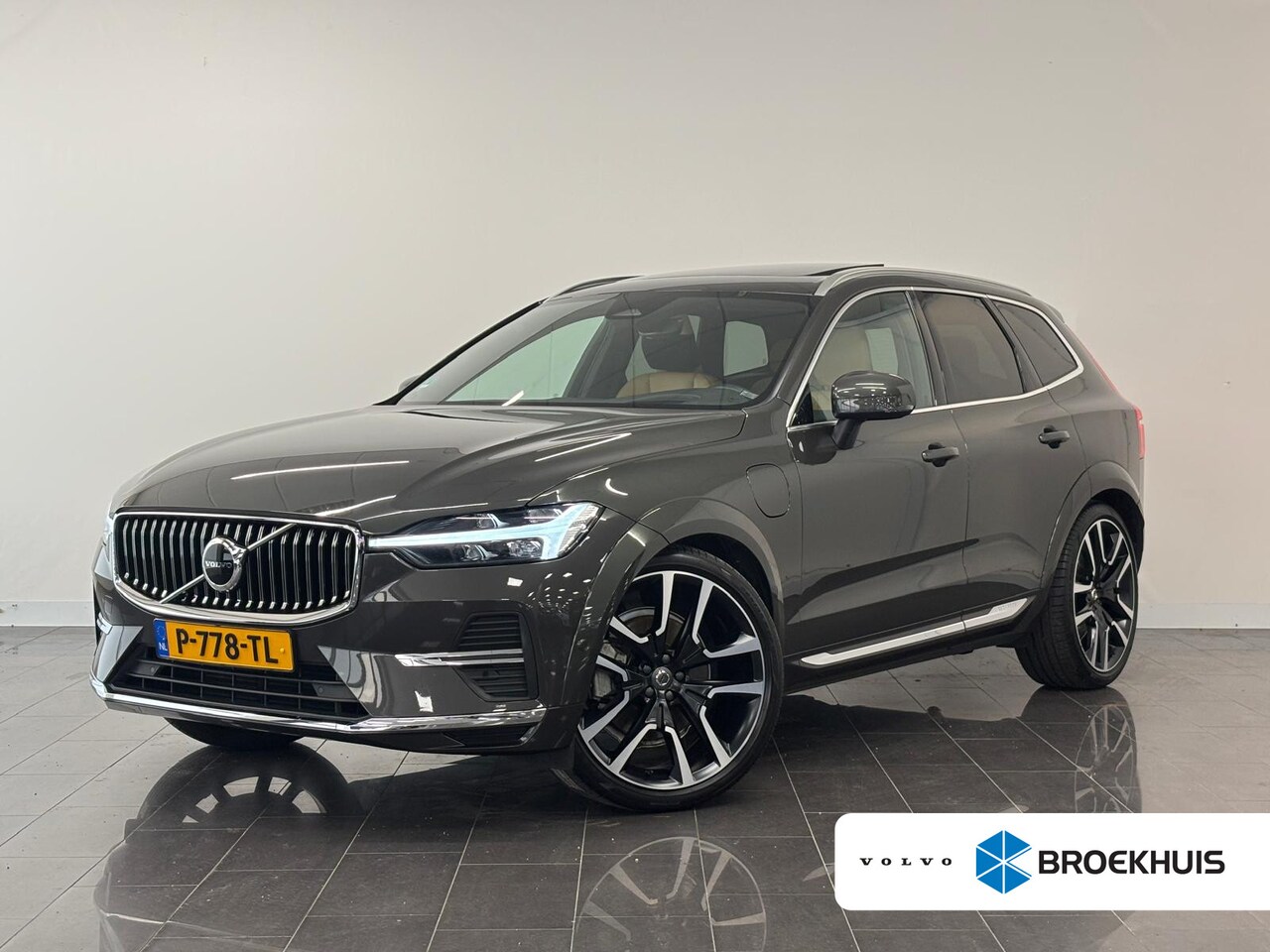 Volvo XC60 - T6 Plug-in hybrid AWD Inscription | Achteruitrijcamera | Apple Carplay/Android Auto|telefo - AutoWereld.nl