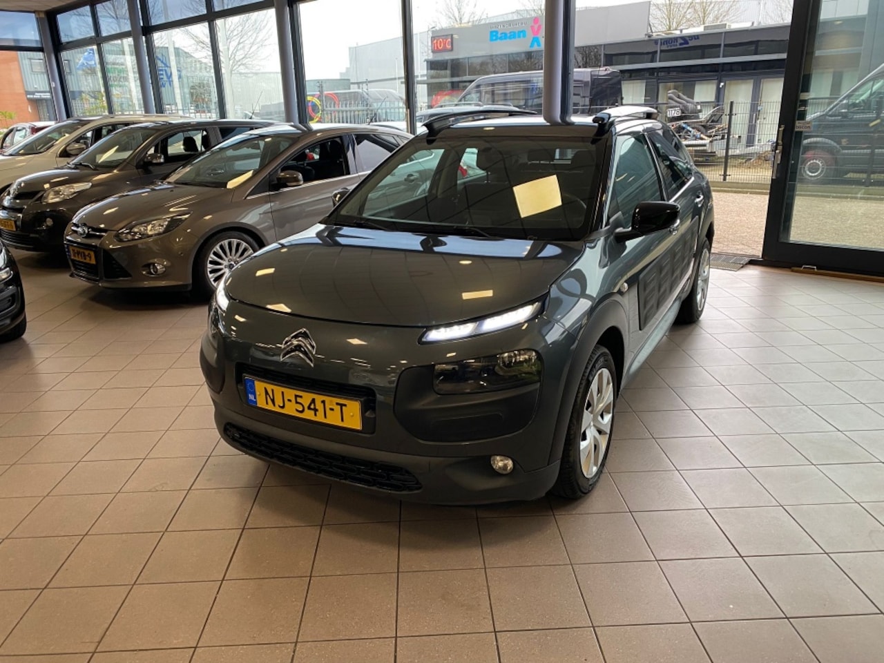 Citroën C4 Cactus - 1.2 PureTech Feel Eerste Eig NW APk BJ 2017 !!!! - AutoWereld.nl