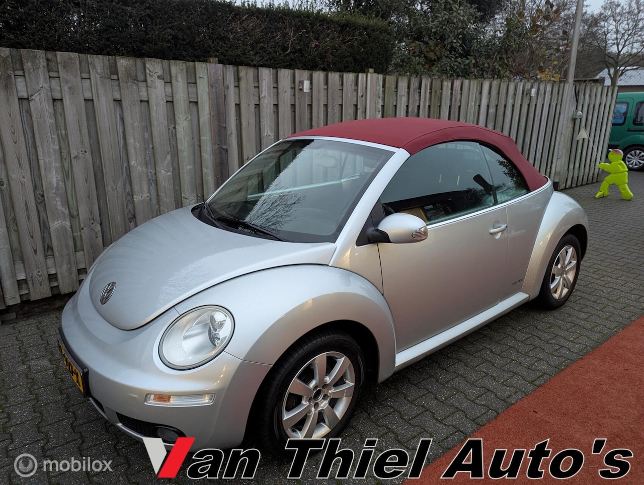 Volkswagen New Beetle Cabriolet - 1.4-16V Highline 1.4-16V Highline - AutoWereld.nl