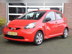 Toyota Aygo - 1.0-12V | APK 12-2026 | Schade linker voorzijde |